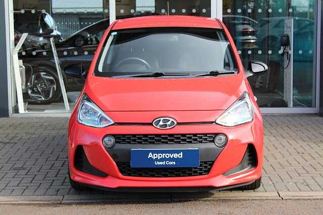 Hyundai I10 Play 1.0 MPI Tomato Red