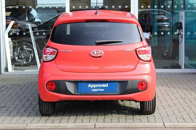 Hyundai I10 Play 1.0 MPI Tomato Red