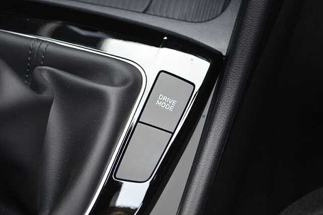 Hyundai TUCSON Advance 1.6T 160PS Ecotronic Grey