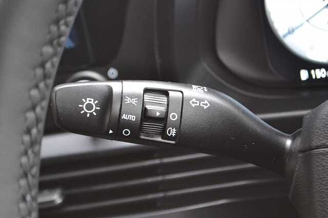 Hyundai I20 Premium 1.0 T-GDI 100PS DCT Automatic Meta Blue