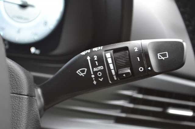 Hyundai I20 Premium 1.0 T-GDI 100PS DCT Automatic Meta Blue