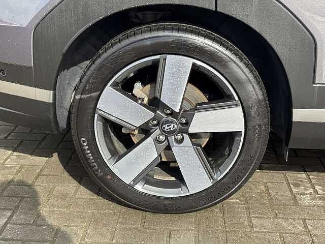 Hyundai SANTA FE Ultimate 1.6 T-GDI HEV 2WD Magnetic Force