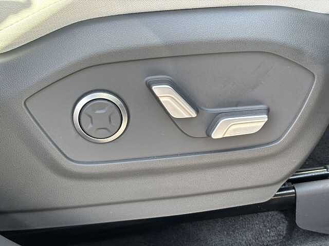 Hyundai SANTA FE Ultimate 1.6 T-GDI HEV 2WD Magnetic Force