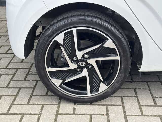 Hyundai I10 Premium 1.0 67PS AMT WHITE