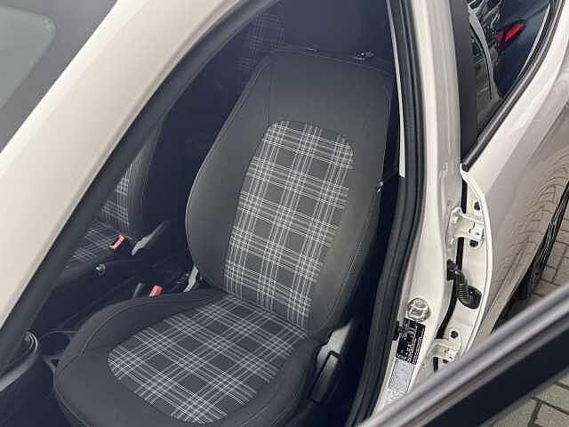 Hyundai I10 Premium 1.0 67PS AMT WHITE