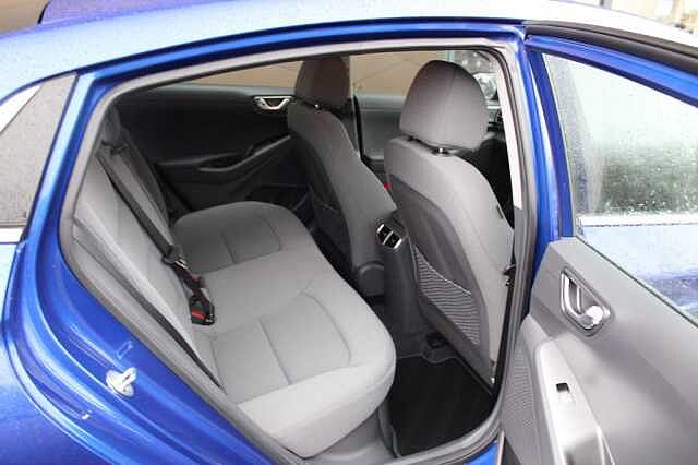 Hyundai IONIQ HYBRID Premium 1.6 HEV DCT Intense Blue
