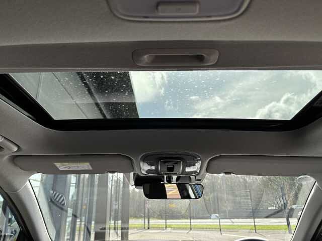 Hyundai BAYON Ultimate 1.0T 6MT Vibrant Blue