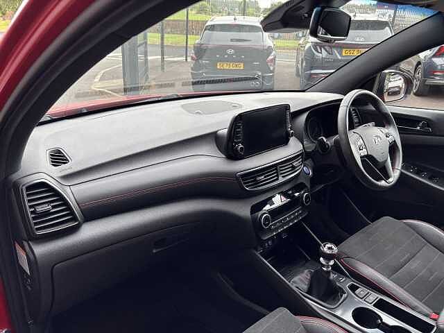 Hyundai TUCSON N Line 1.6 CRDI MHEV 48V Engine Red