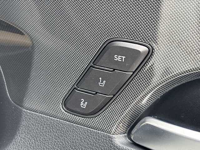 Hyundai SANTA FE Ultimate 1.6 T-GDI 230PS HEV 4WD