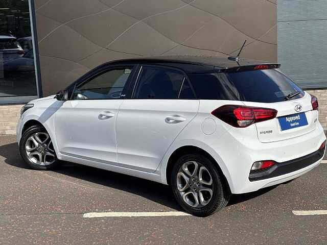 Hyundai i20 Play 1.2 MPI 84PS