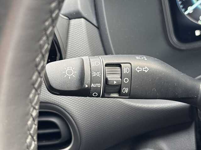 Hyundai KONA Hybrid Premium 1.6 HEV DCT