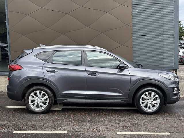 Hyundai TUCSON SE Nav 1.6 6MT