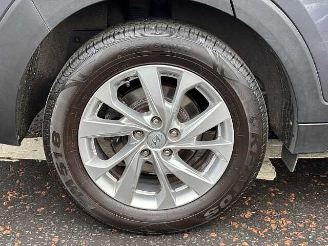 Hyundai TUCSON SE Nav 1.6 6MT