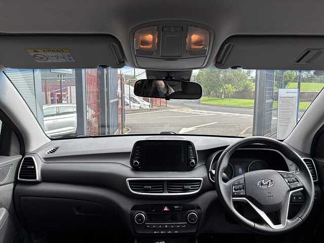Hyundai TUCSON SE Nav 1.6 6MT