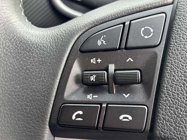 Hyundai TUCSON SE Nav 1.6 6MT