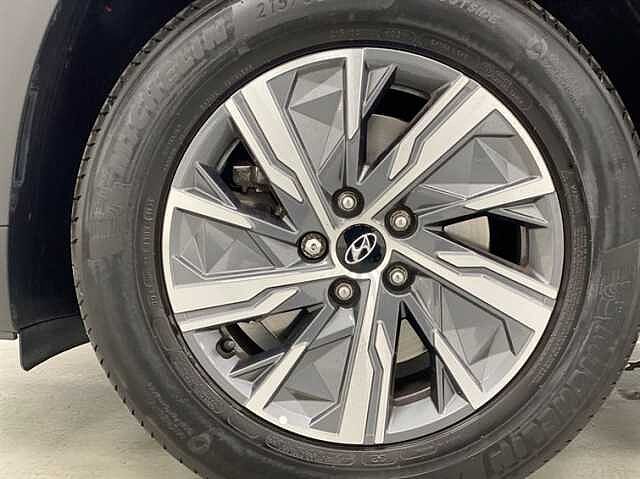 Hyundai TUCSON 1.6 TGDi 48V MHD SE Connect 5dr 2WD DCT RED