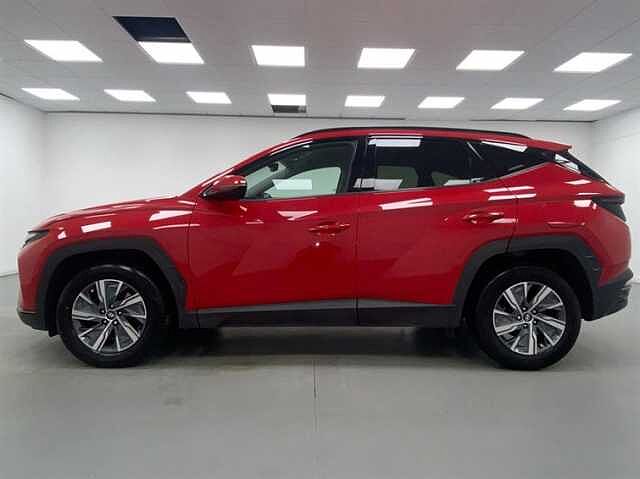 Hyundai TUCSON 1.6 TGDi 48V MHD SE Connect 5dr 2WD RED