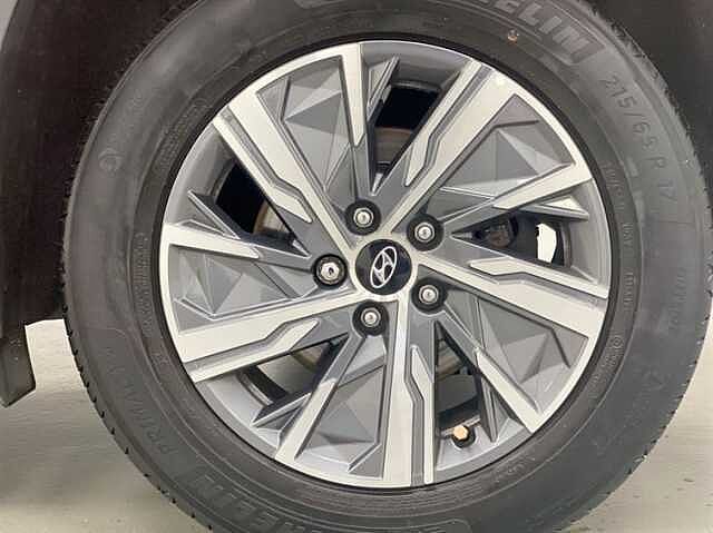 Hyundai TUCSON 1.6 TGDi 48V MHD SE Connect 5dr 2WD RED