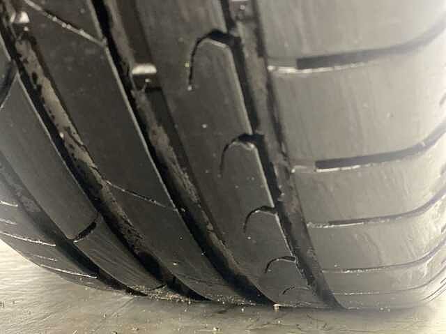 Hyundai TUCSON 1.6 TGDi 48V MHD SE Connect 5dr 2WD RED