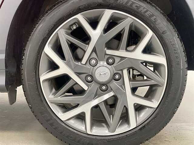 Hyundai KONA 1.6 GDi Hybrid Premium 5dr DCT RED