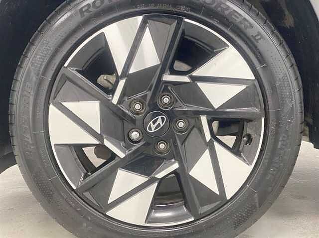 Hyundai KONA 1.6 GDi Hybrid Advance 5dr DCT WHITE