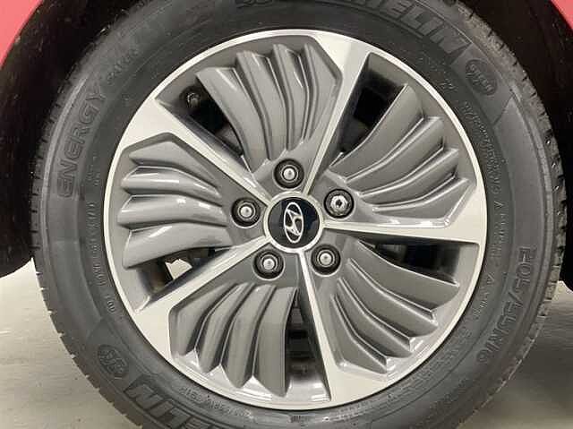 Hyundai IONIQ 1.6 GDi Plug-in Hybrid Premium SE 5dr DCT