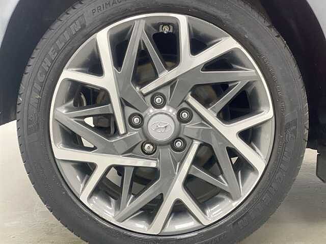 Hyundai KONA 1.6 GDi Hybrid Premium 5dr DCT RED