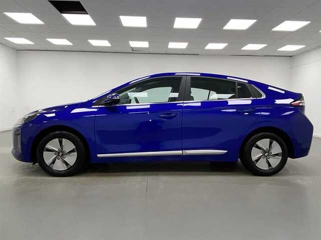 Hyundai IONIQ 1.6 GDi Hybrid Premium 5dr DCT BLUE