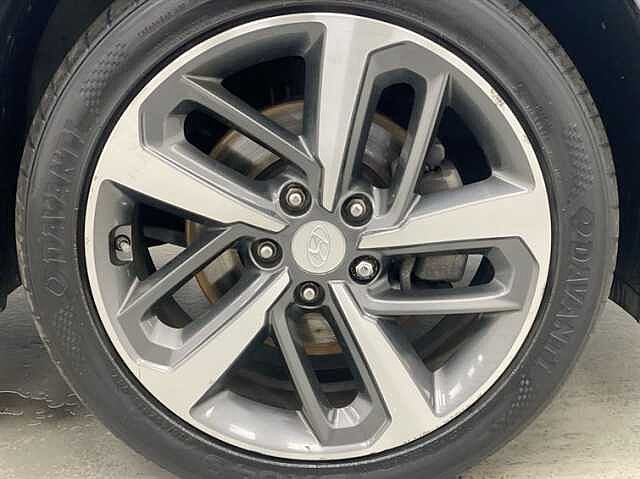 Hyundai KONA 1.6T GDi Blue Drive Premium GT 5dr 4WD DCT SILVER