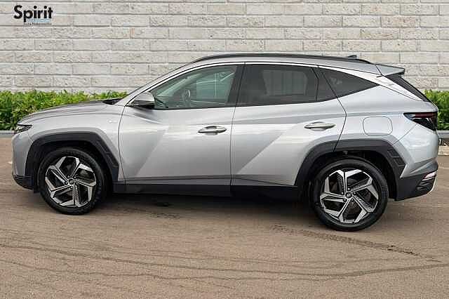 Hyundai TUCSON 1.6 TGDi 48V MHD Ultimate 5dr 2WD DCT Shimmering Silver