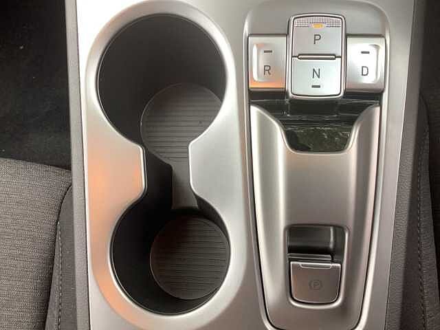 Hyundai KONA 100kW SE Connect 39kWh 5dr Auto Ignite Red