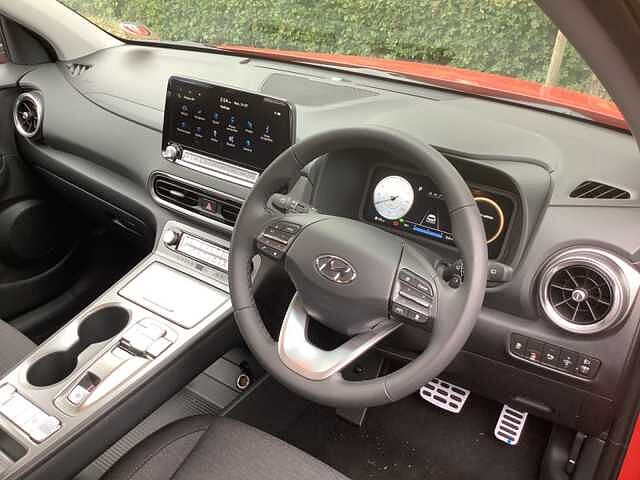 Hyundai KONA 100kW SE Connect 39kWh 5dr Auto Ignite Red
