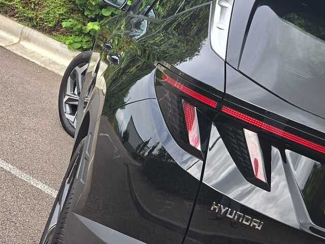 Hyundai TUCSON 1.6 TGDi Plug-in Hybrid Premium 5dr 4WD Auto Abyss Black