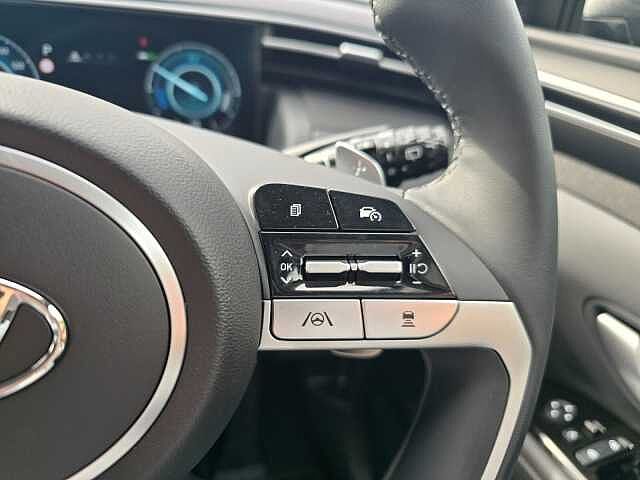 Hyundai TUCSON 1.6 TGDi Plug-in Hybrid Premium 5dr 4WD Auto Abyss Black