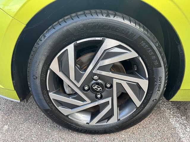 Hyundai i20 1.0T GDi Advance 5dr