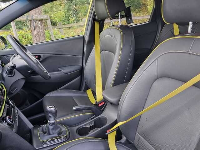 Hyundai KONA 1.0T GDi Blue Drive Premium SE 5dr YELLOW