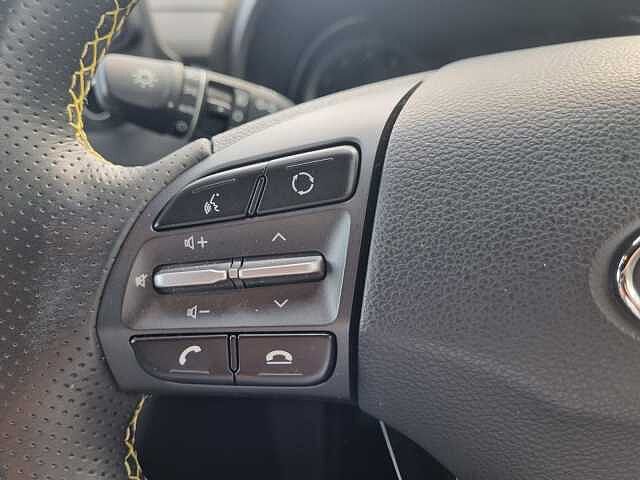 Hyundai KONA 1.0T GDi Blue Drive Premium SE 5dr YELLOW