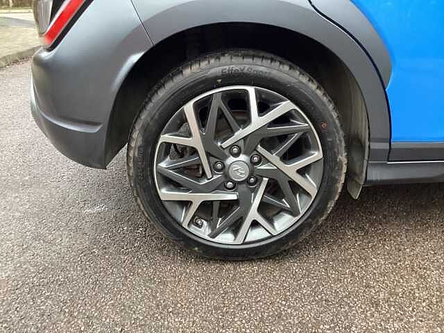 Hyundai KONA 1.6 GDi Hybrid Premium 5dr DCT Blue