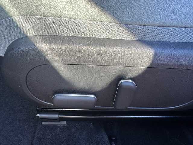 Hyundai KONA 1.6 GDi Hybrid Ultimate 5dr DCT Green