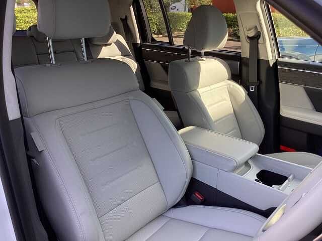 Hyundai Santa Fe 1.6 TGDi Plug-in Hybrid Ultimate 5dr 4WD Auto