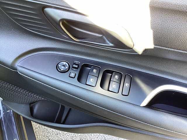 Hyundai Bayon 1.0 TGDi [90] Black Line 5dr