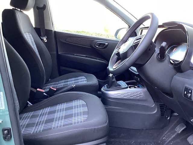 Hyundai i10 1.2 [79] Premium 5dr [Nav]