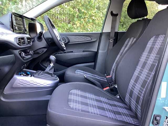 Hyundai i10 1.2 [79] Premium 5dr [Nav]