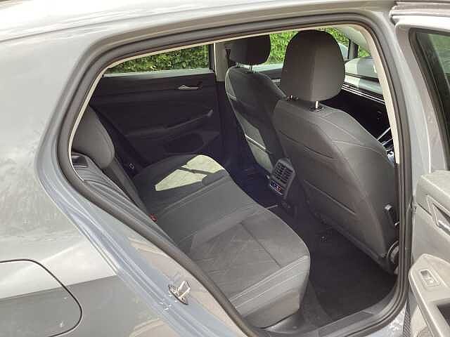 Volkswagen Golf 1.5 eTSI 150 Style 5dr DSG