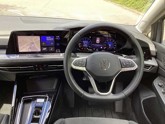 Volkswagen Golf 1.5 eTSI 150 Style 5dr DSG
