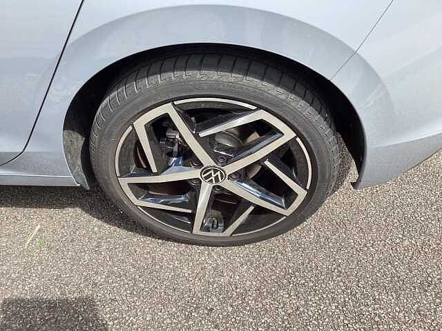 Volkswagen Golf 1.5 eTSI 150 Style 5dr DSG