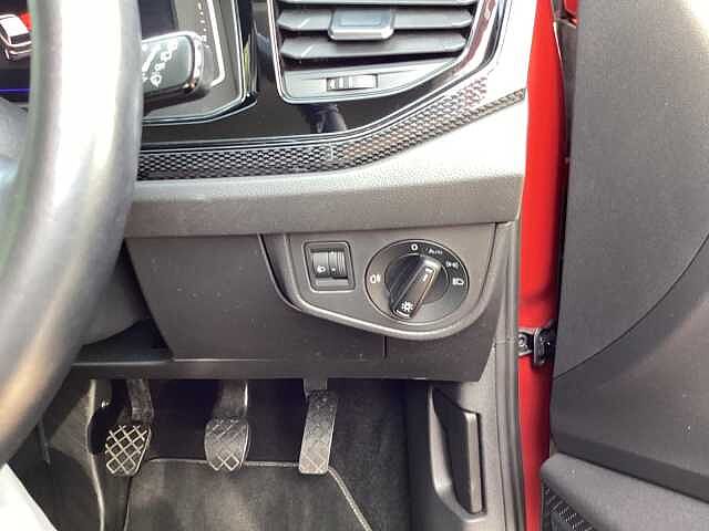 Volkswagen Polo 1.0 Life 5dr