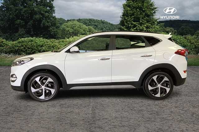 Hyundai TUCSON 1.7 CRDi Blue Drive Premium SE 5dr 2WD DCT White