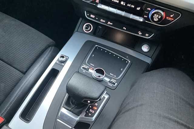 Audi Q5 40 TDI Quattro S Line 5dr S Tronic