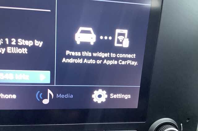 Hyundai Kona T-GDI SE CONNECT MHEV